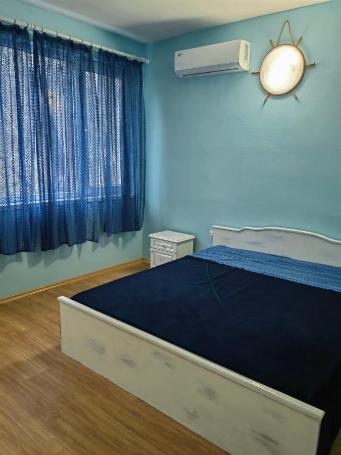 Хотел Тримата Мускетари Варна Экстерьер фото