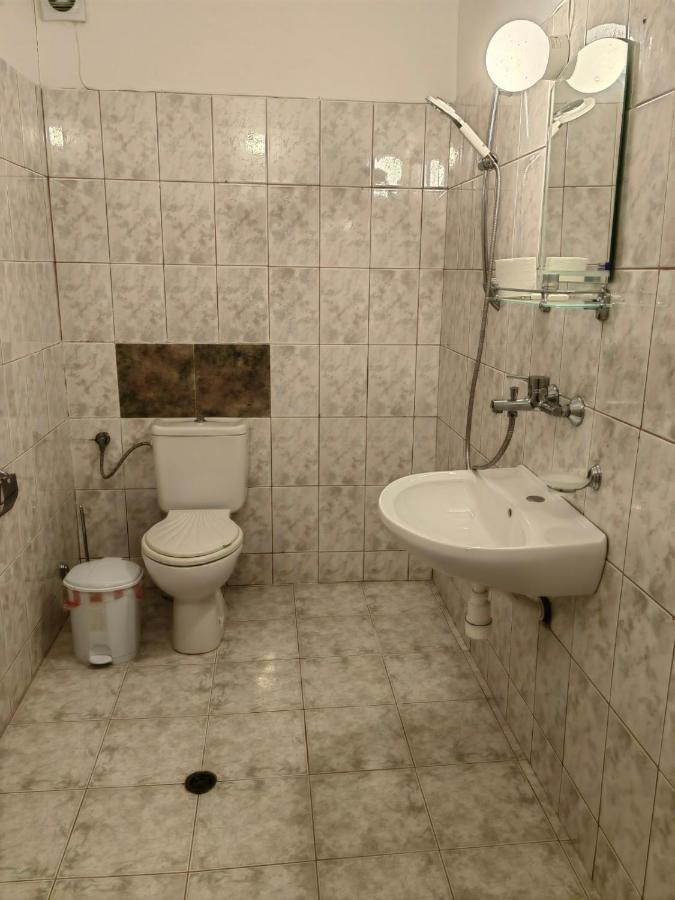 Хотел Тримата Мускетари Варна Экстерьер фото